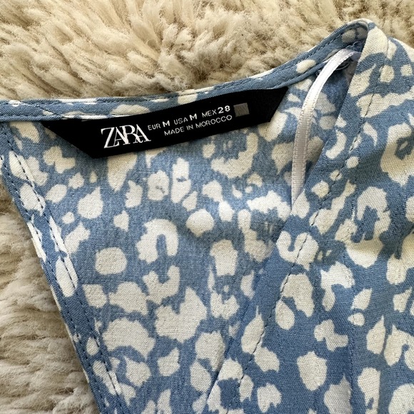 Zara Blue Floral Long Sleeve Ruffle Boho Dress with Keyhole Back and Tie Size M - Picture 3 of 8